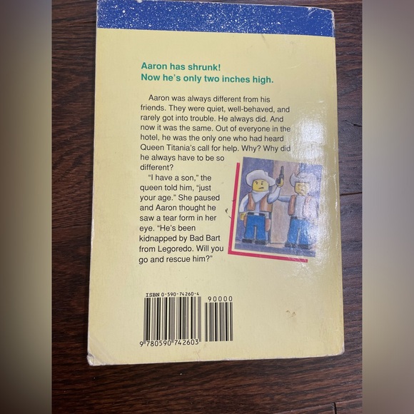 2 Paperback Used Book: Adventure in Legoland by Carol Matas - Picture 4 of 9